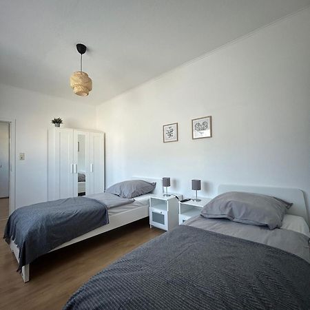 Gemuetliche Ferienwohnung - Voll Ausgestattet, Zentral Aber Ruhig ! Wuppertal Extérieur photo