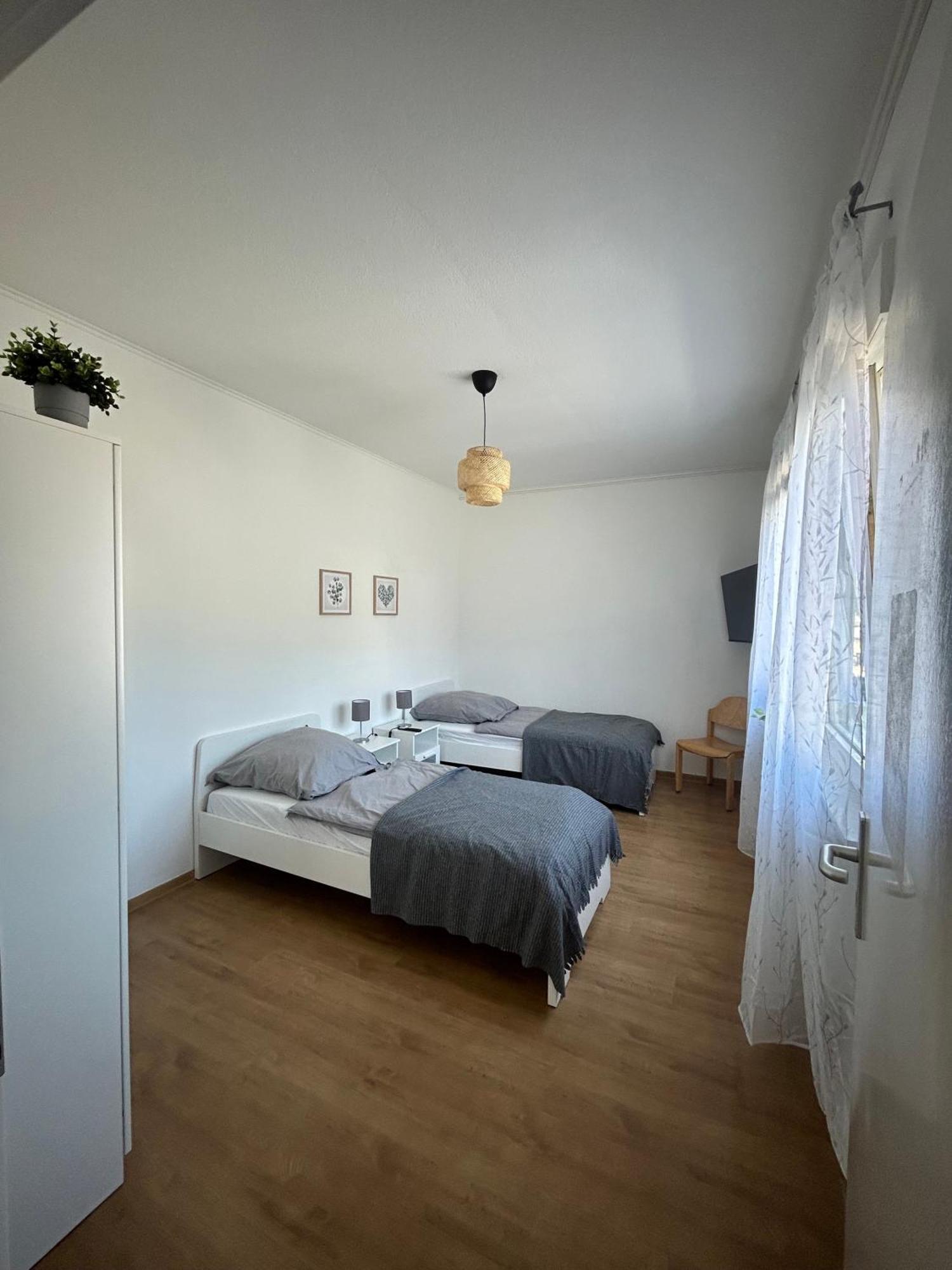 Gemuetliche Ferienwohnung - Voll Ausgestattet, Zentral Aber Ruhig ! Wuppertal Extérieur photo