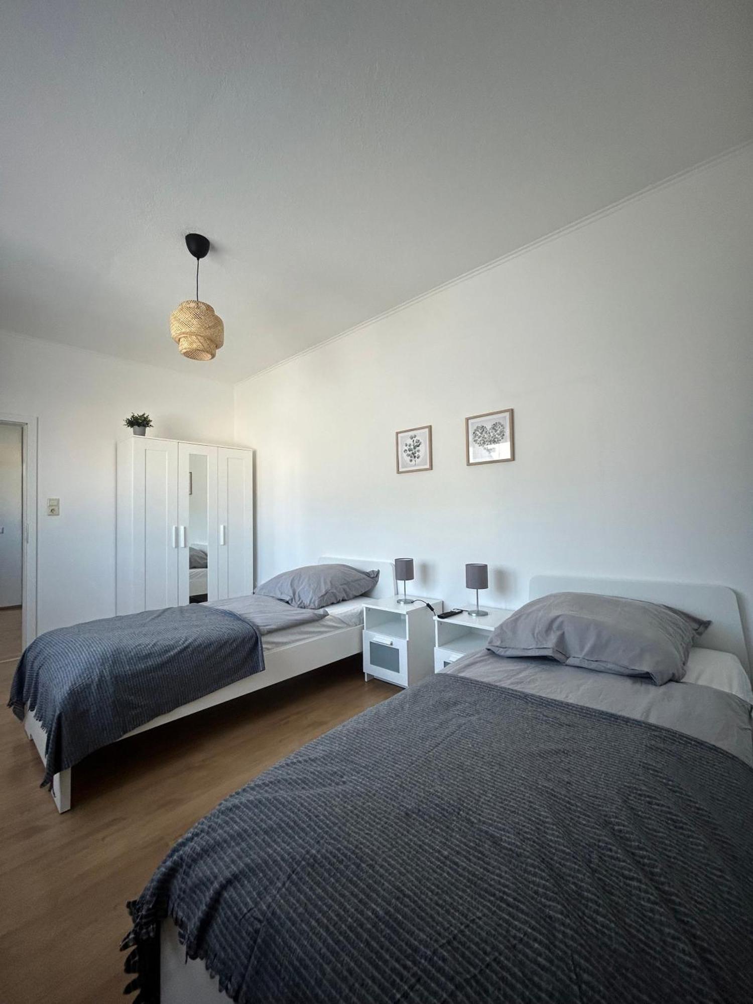 Gemuetliche Ferienwohnung - Voll Ausgestattet, Zentral Aber Ruhig ! Wuppertal Extérieur photo